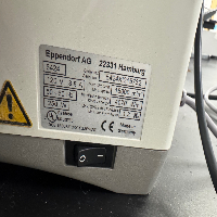 Eppendorf 5424 Centrifuge image 1